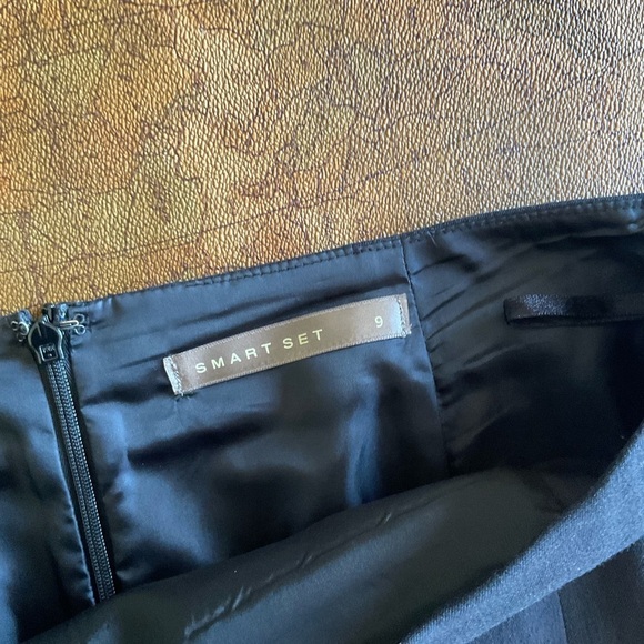 Smart Set Classic Black Pencil Skirt - Picture 5 of 8